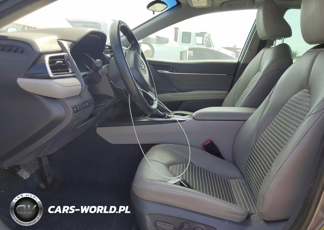 2018 Toyota Camry Se VIN:4T1B11HK4JU157070 - 7