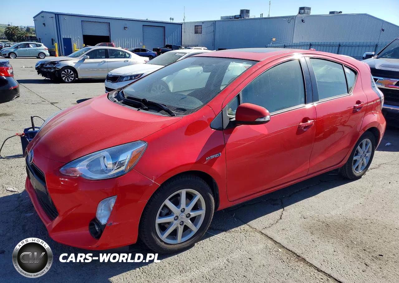2015 Toyota Prius C Four