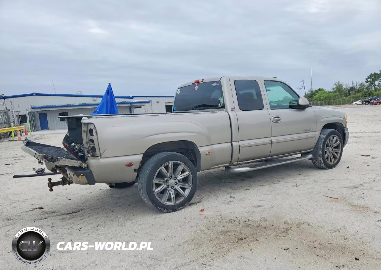 2003 GMC Sierra K1500 Denali VIN:2GTFK69U131253673 - 3