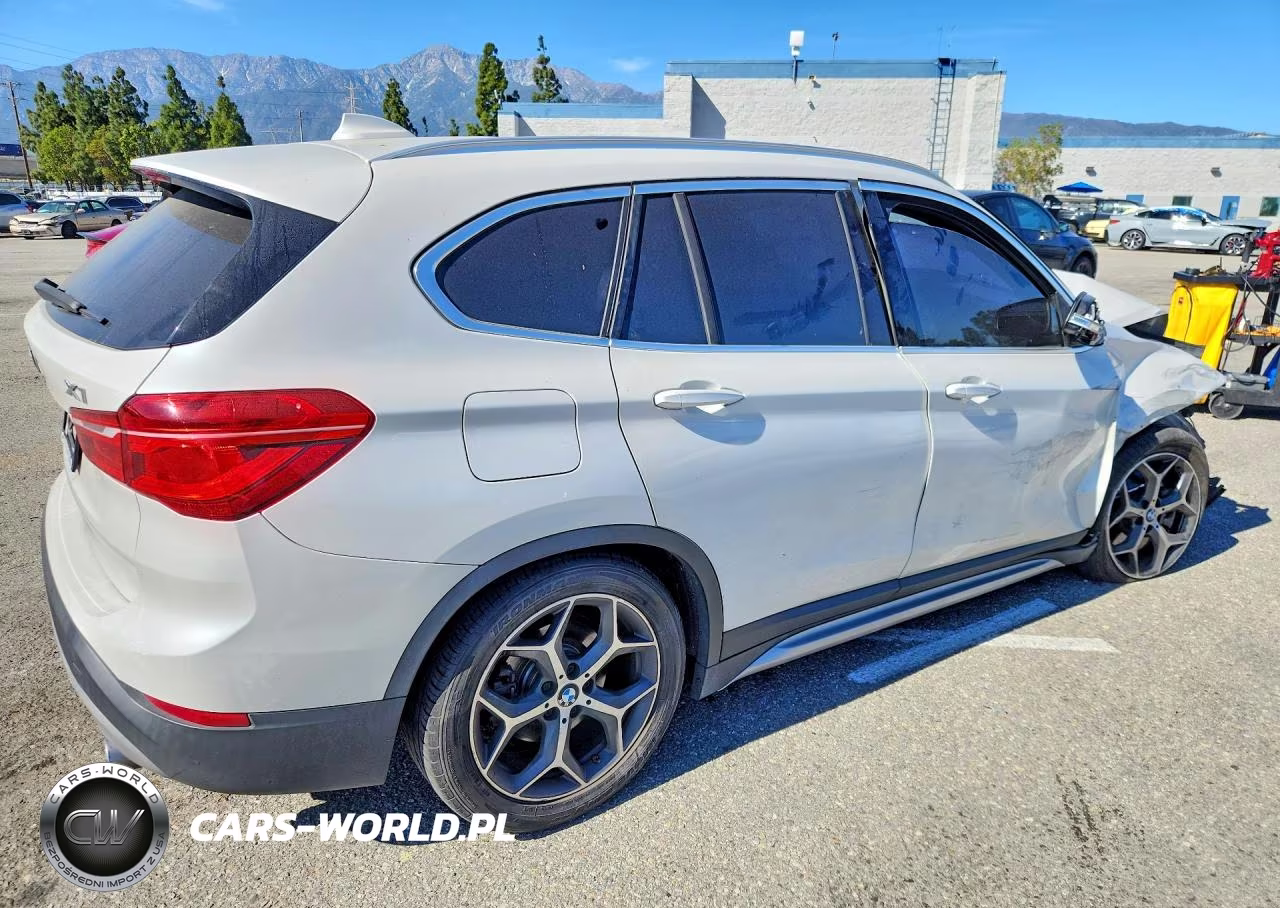 2016 BMW X1 xDrive28I VIN:WBXHT3C33G5E55946 - 3