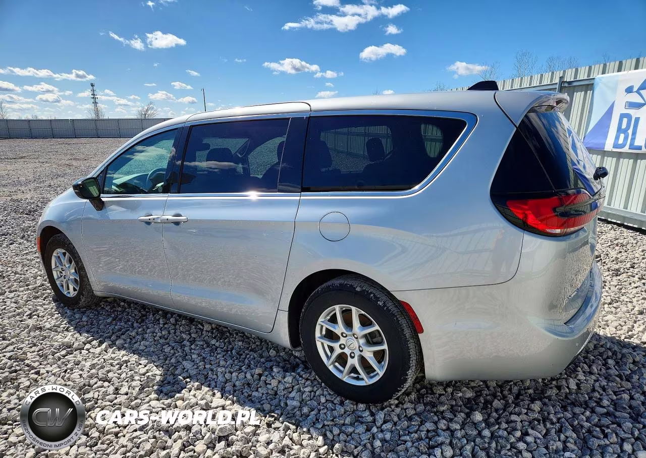 2026 Chrysler Pacifica Select VIN:2C4RC1BG2TR168974 - 2