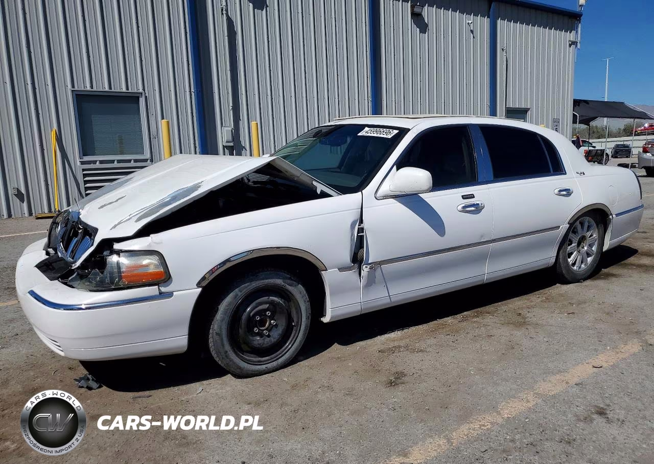 2009 Lincoln Town Car Signature Limited