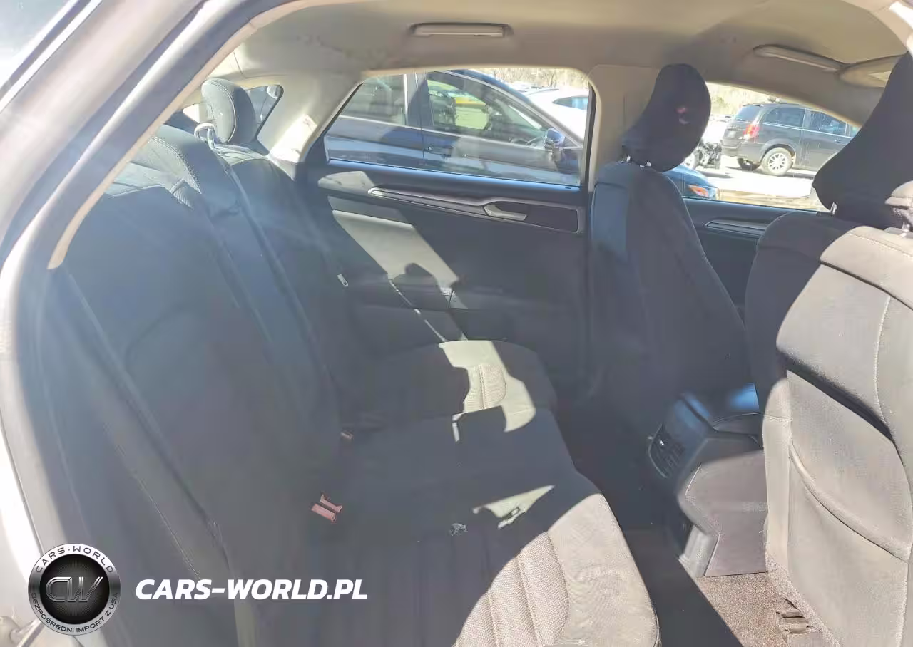 2017 Ford Fusion Se Hybrid VIN:3FA6P0LU5HR358670 - 10