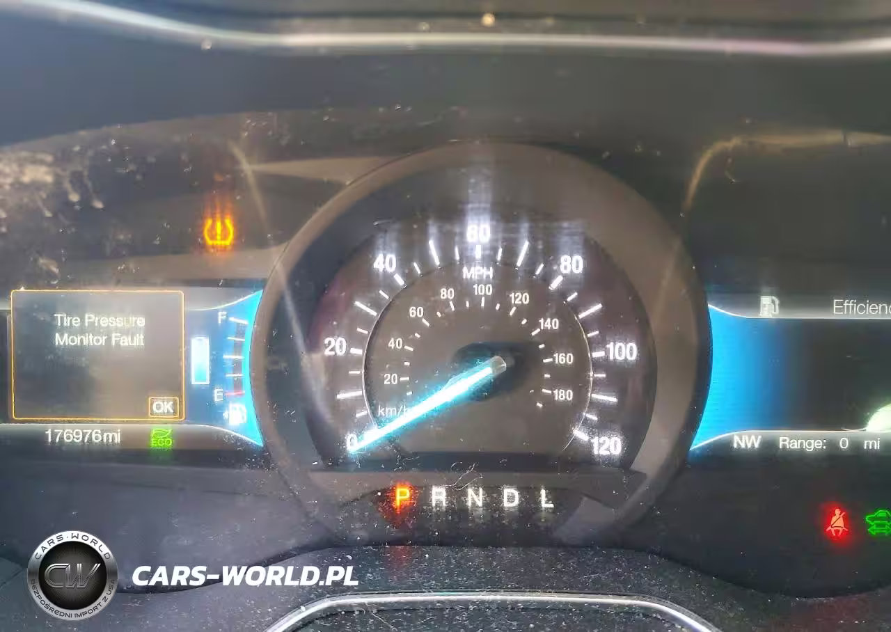 2017 Ford Fusion Se Hybrid VIN:3FA6P0LU5HR358670 - 9