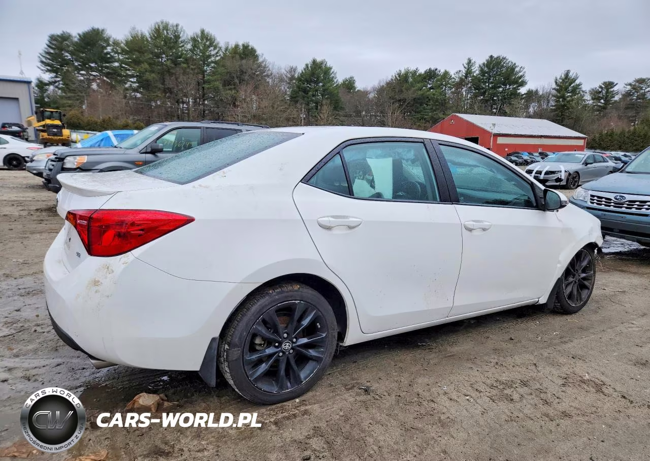 2017 Toyota Corolla Se VIN:2T1BURHE9HC849823 - 3