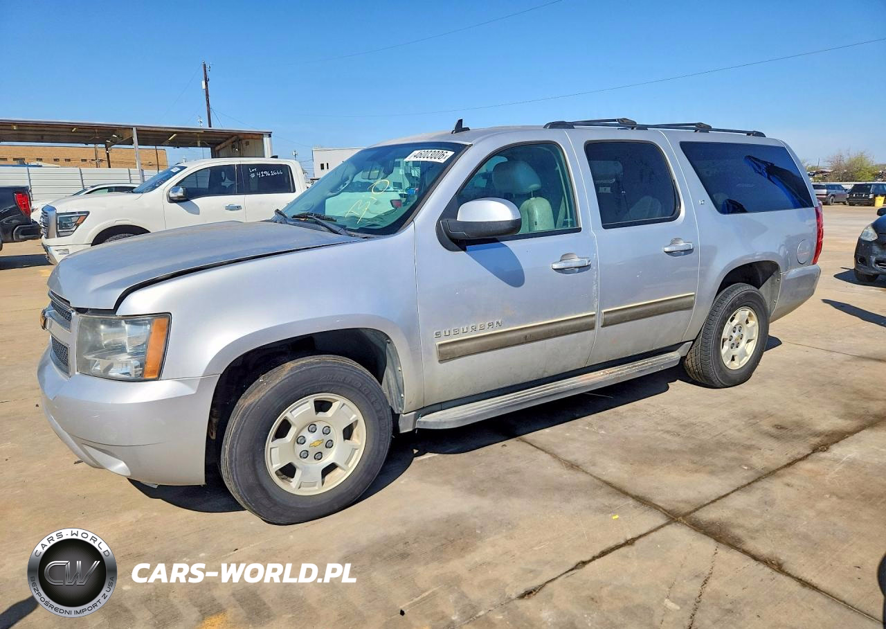 2014 Chevrolet Suburban C1500 Lt