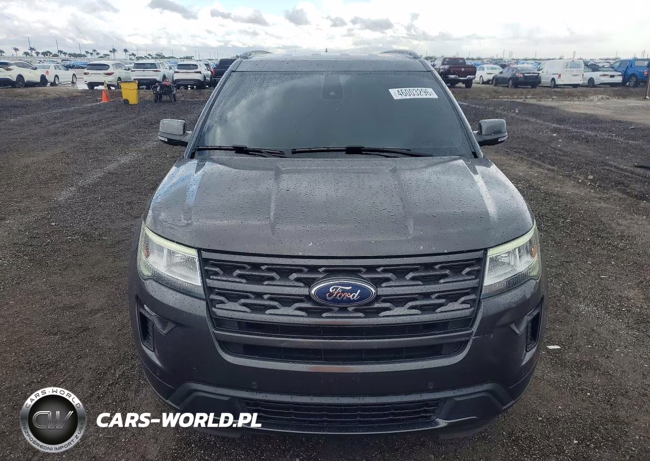 2018 Ford Explorer Xlt VIN:1FM5K7D88JGA52313 - 5