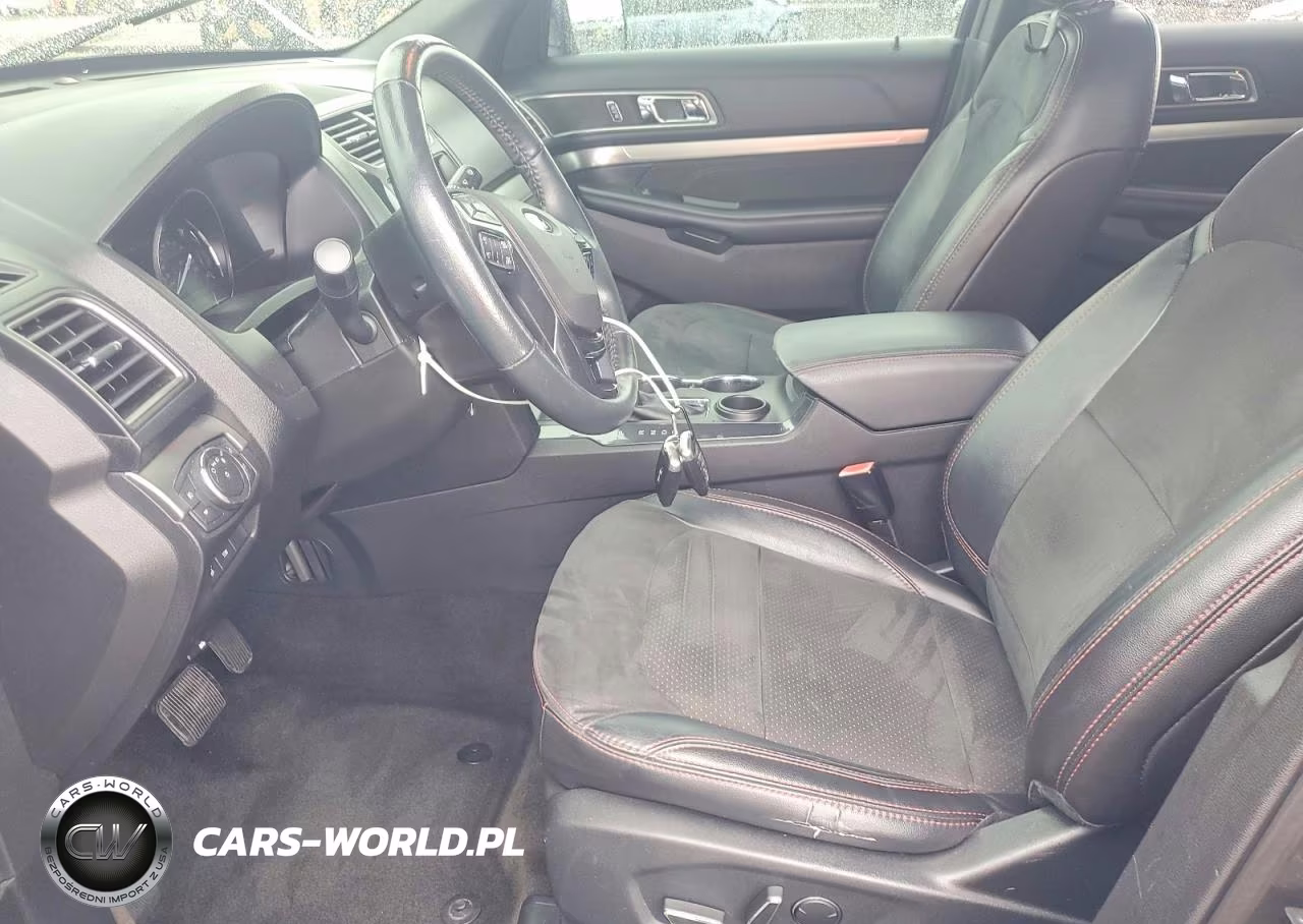 2018 Ford Explorer Xlt VIN:1FM5K7D88JGA52313 - 7