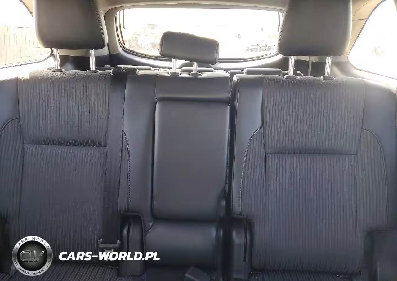 2019 Toyota Highlander Le Plus VIN:5TDZZRFH5KS341232 - 10