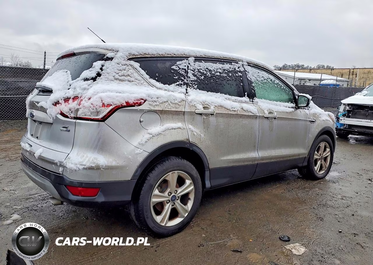 2016 Ford Escape Se VIN:1FMCU9GXXGUB12117 - 3