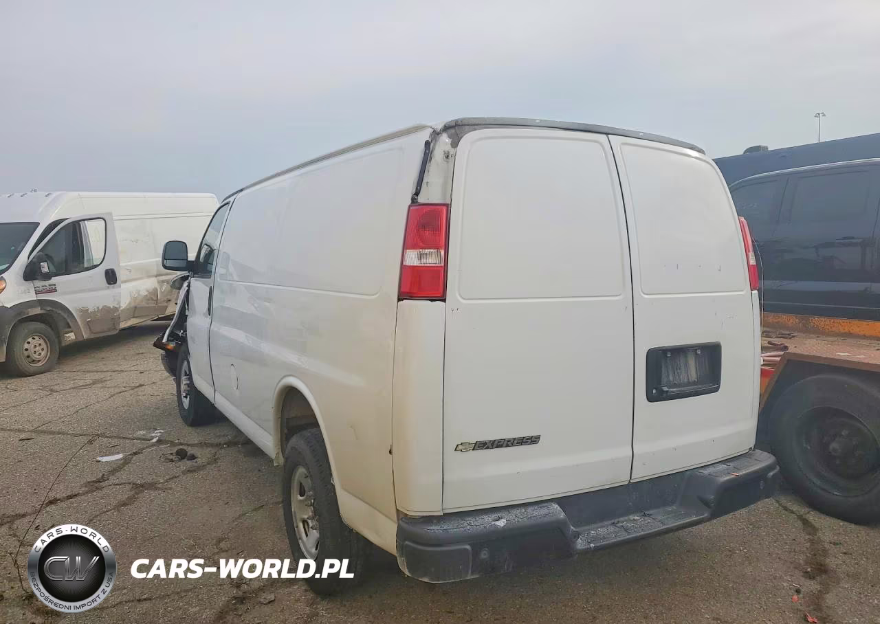 2020 Chevrolet Express G2500 Utility - Service Van VIN:1GCWGAFGXL1264714 - 2