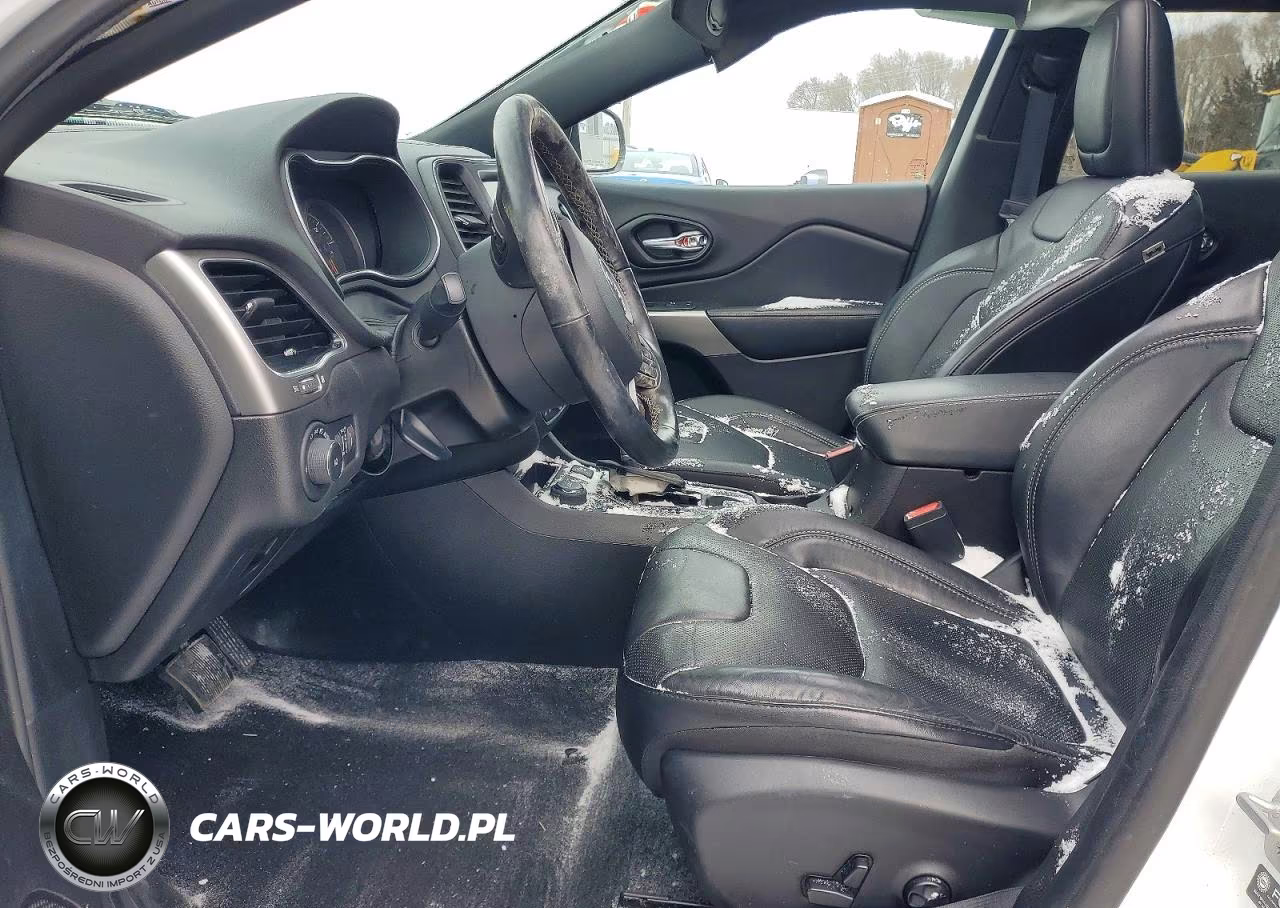 2021 Jeep Cherokee Latitude Lux VIN:1C4PJMMX2MD122173 - 7