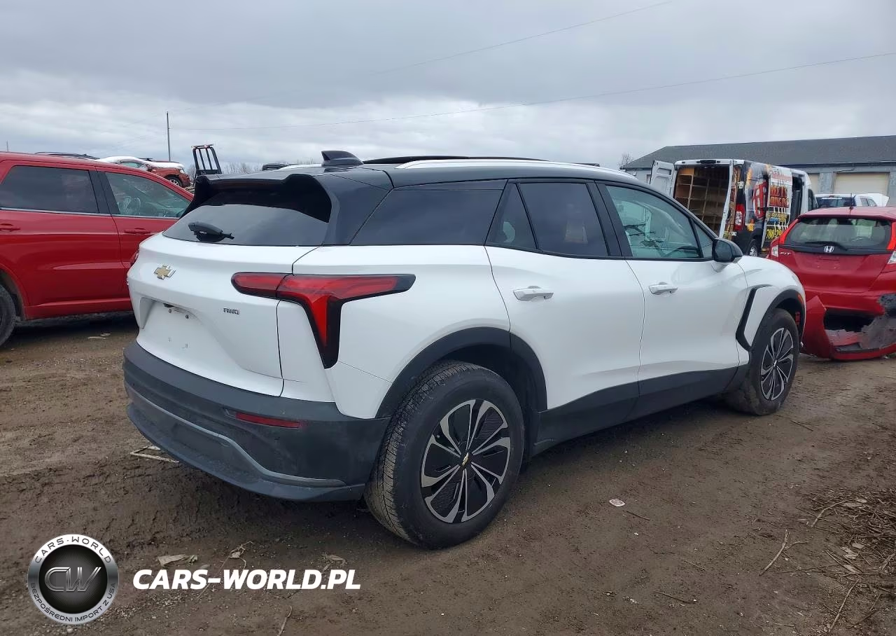2025 Chevrolet Blazer Lt VIN:3GNKDGRJ7SS134041 - 3