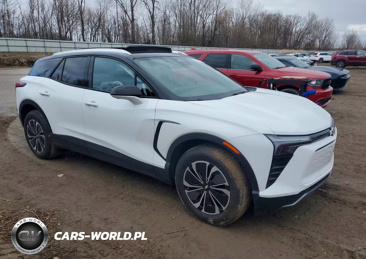 2025 Chevrolet Blazer Lt VIN:3GNKDGRJ7SS134041 - 4