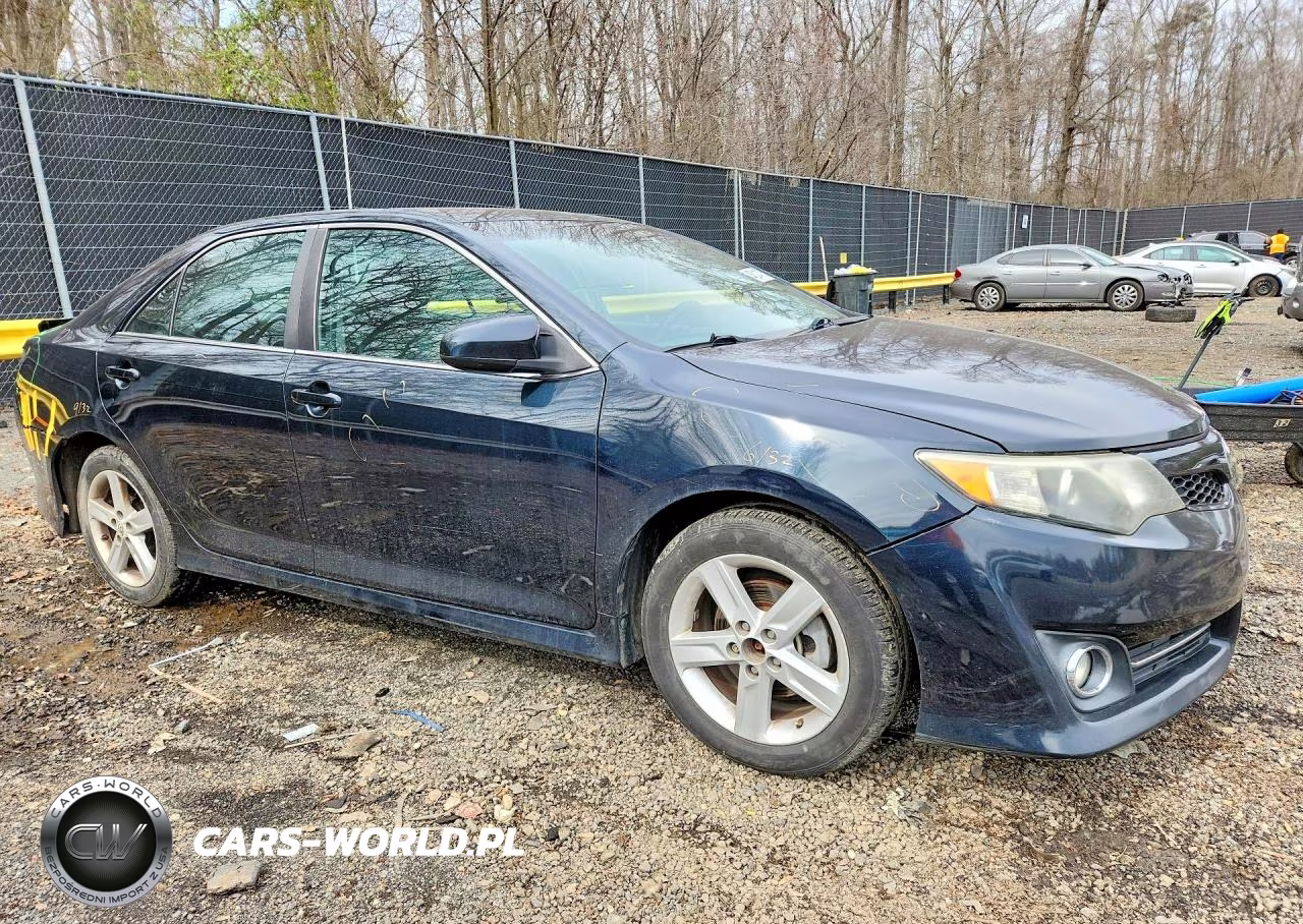 2013 Toyota Camry Se VIN:4T1BF1FK5DU216300 - 4