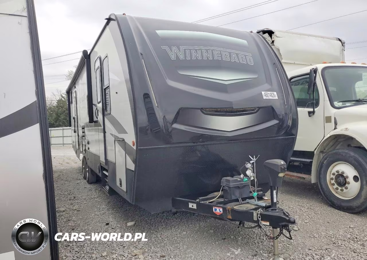 2021 Winnebago Voyage Camper