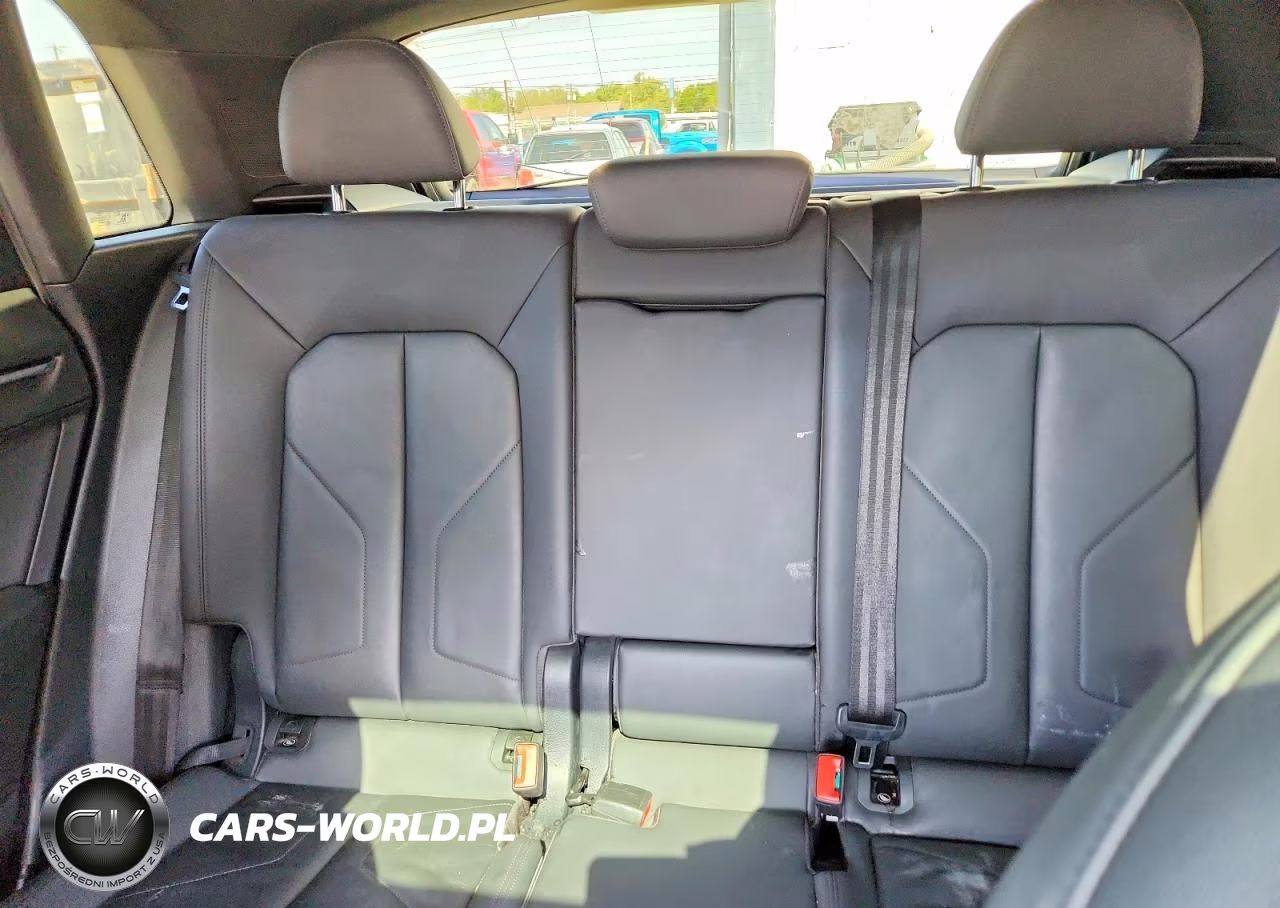 2020 Audi Q3 Premium VIN:WA1AECF35L1114190 - 10