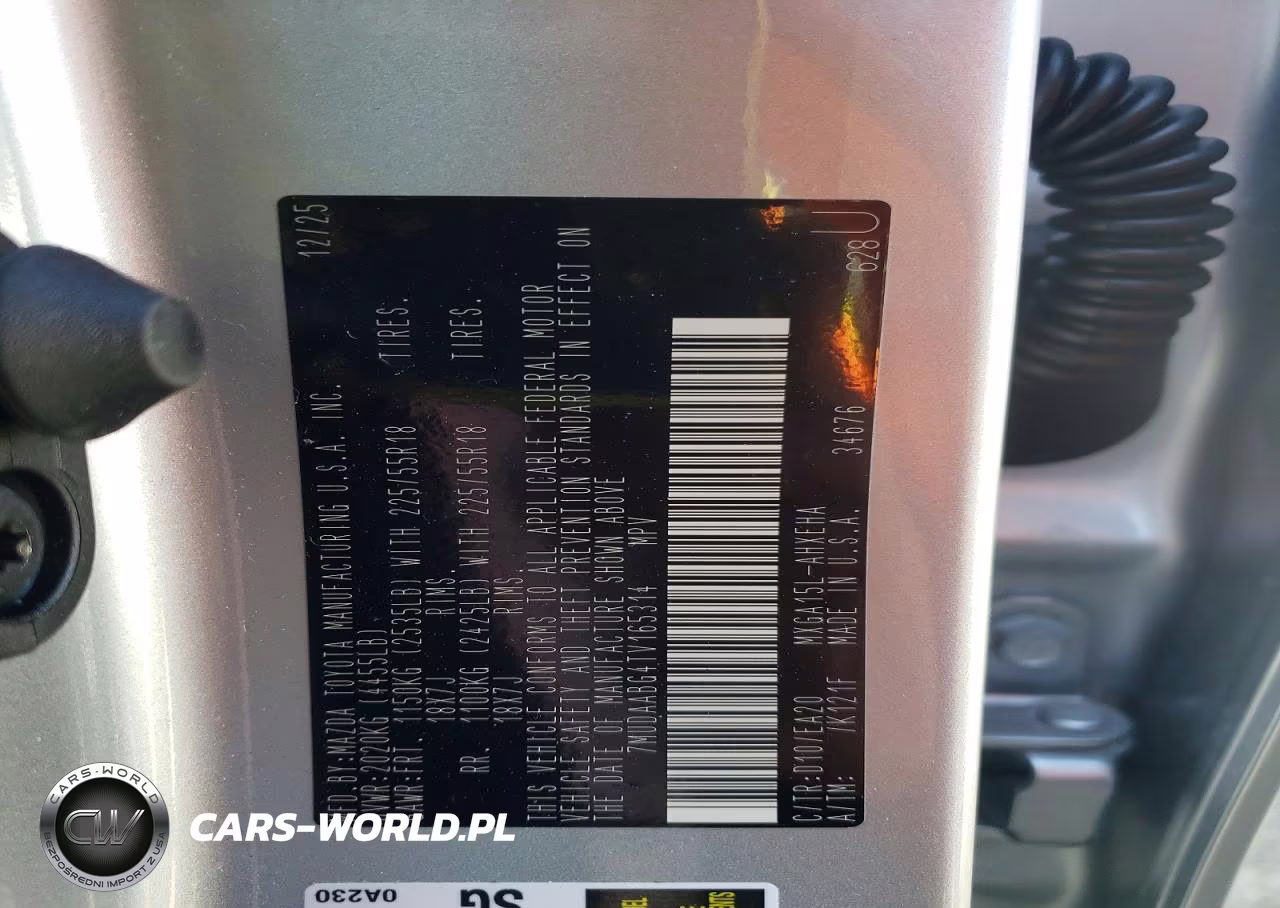2026 Toyota Corolla Cross Xle VIN:7MUDAABG4TV165314 - 14