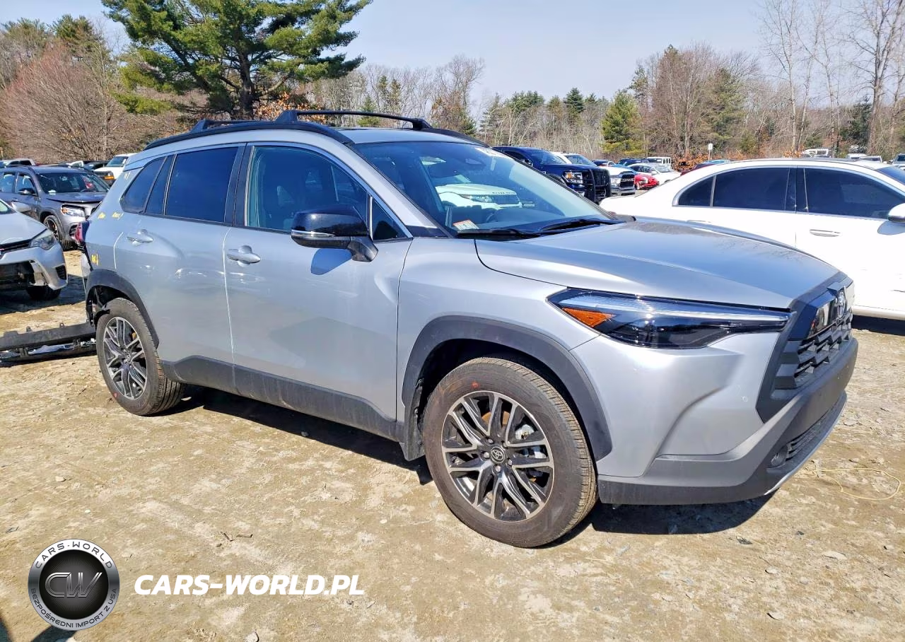 2026 Toyota Corolla Cross Xle VIN:7MUDAABG4TV165314 - 4