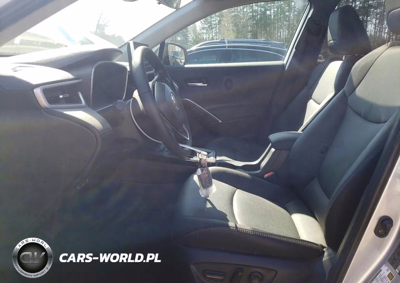2026 Toyota Corolla Cross Xle VIN:7MUDAABG4TV165314 - 7