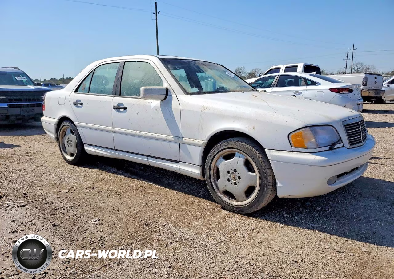 1999 Mercedes-Benz C 43 VIN:WDBHA33G0XF850856 - 4