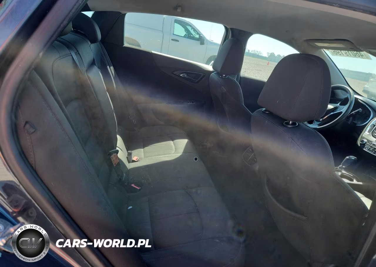 2019 Chevrolet Malibu Lt VIN:1G1ZD5ST6KF185132 - 10