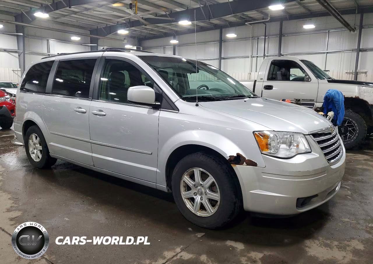2008 Chrysler Town & Country Touring VIN:2A8HR54P08R660420 - 4