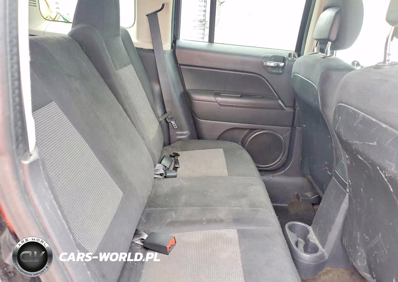 2014 Jeep Patriot Latitude VIN:1C4NJPFB3ED667116 - 11