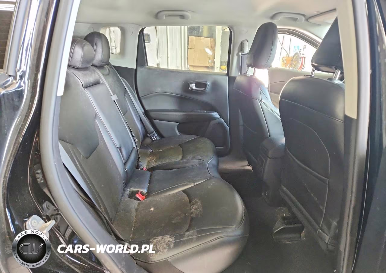 2020 Jeep Compass Latitude VIN:3C4NJDBBXLT204689 - 10