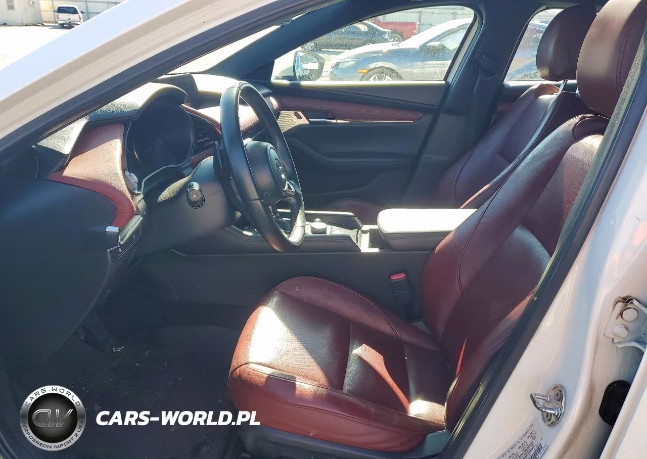 2020 Mazda 3 Premium VIN:JM1BPANM4L1176103 - 7