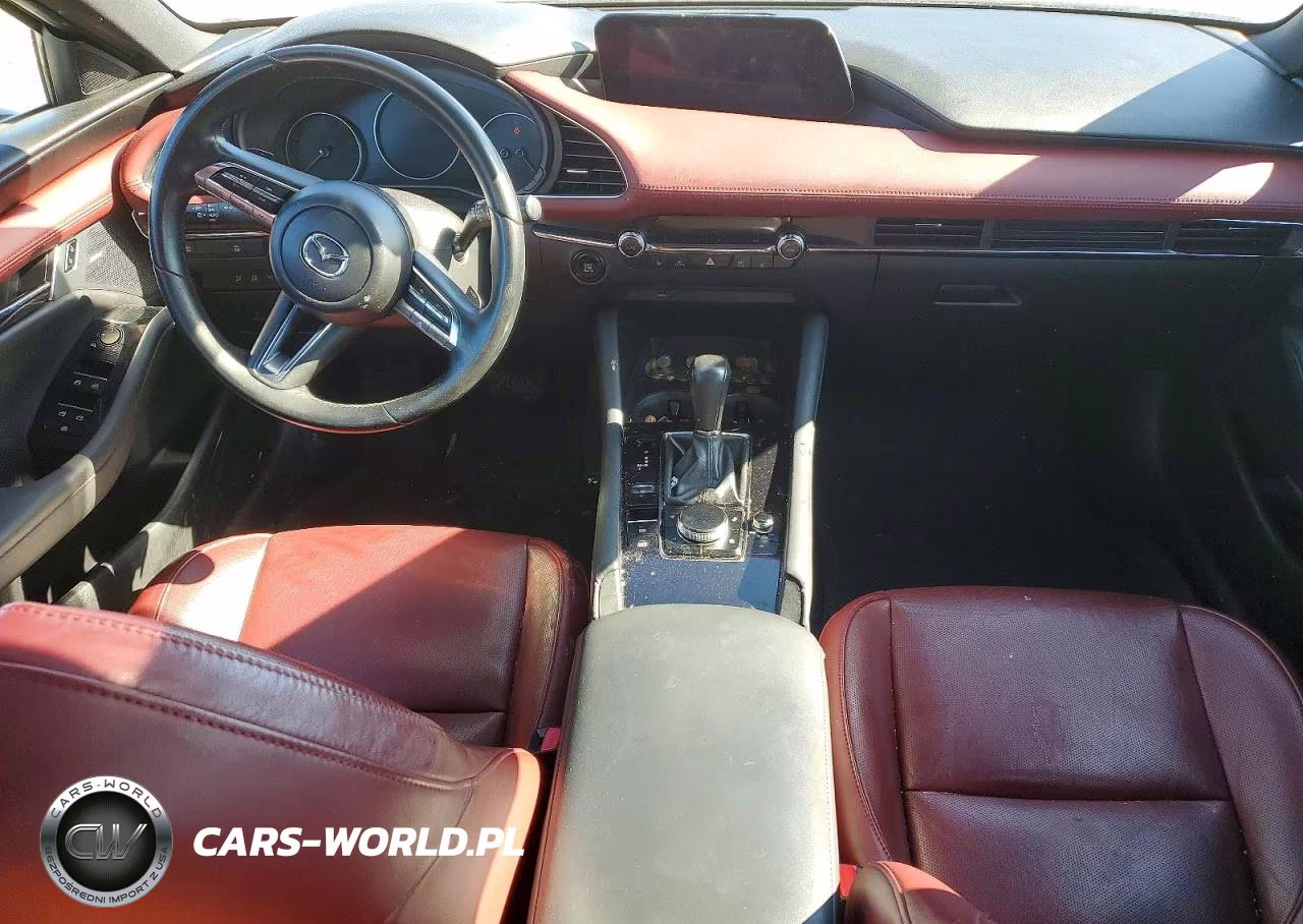 2020 Mazda 3 Premium VIN:JM1BPANM4L1176103 - 8