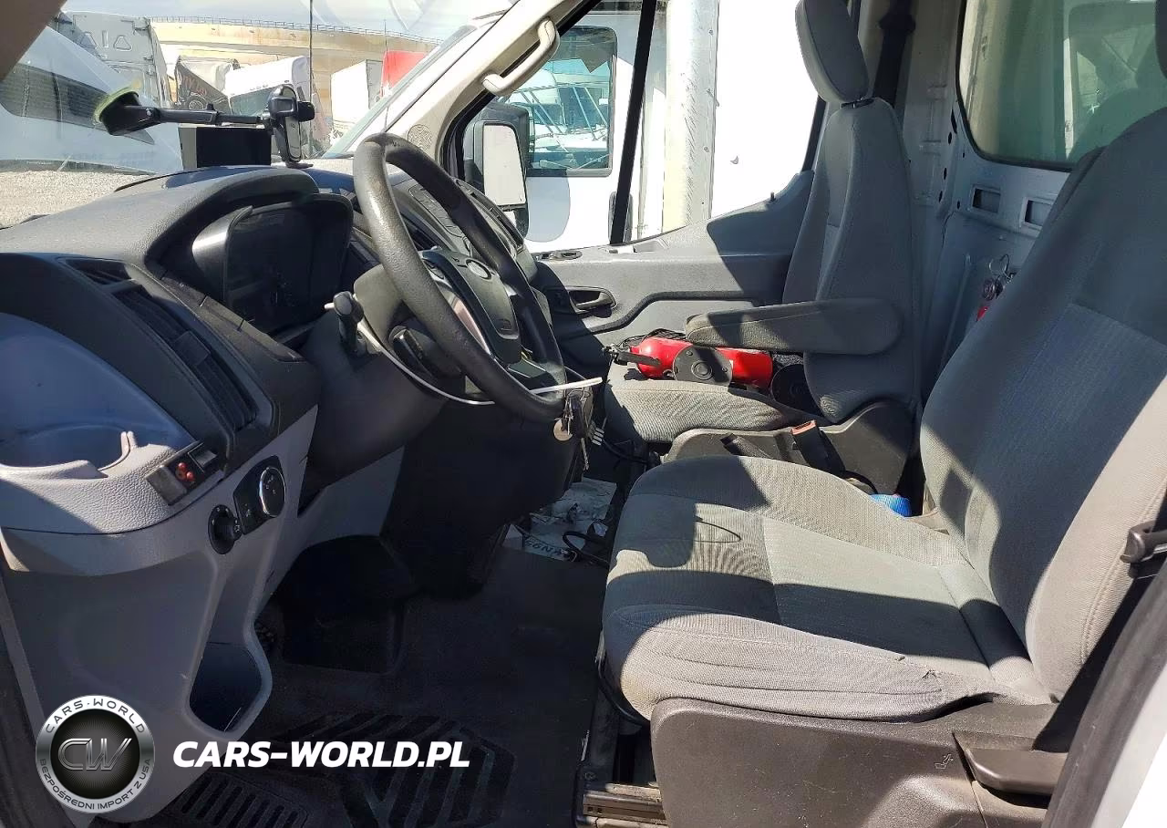 2016 Ford Transit Box Truck VIN:1FDBF9ZM7GKA85348 - 7