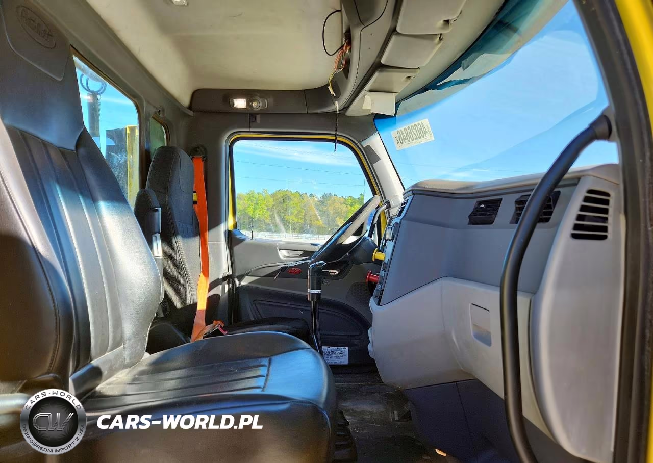 2017 Peterbilt 579 Semi Truck VIN:1XPBDP9X1HD410508 - 5