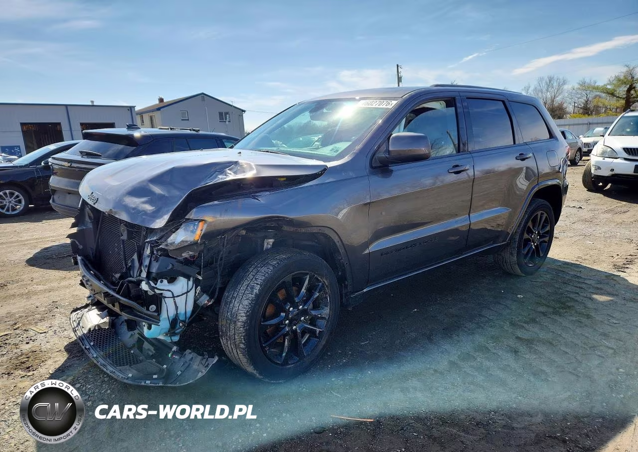 2020 Jeep Grand Cherokee Laredo