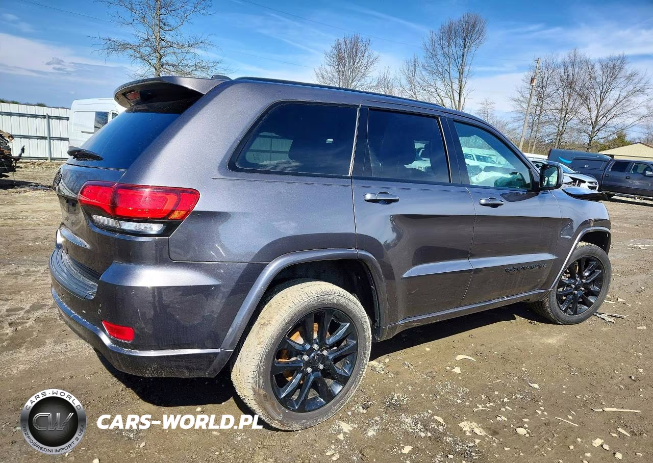 2020 Jeep Grand Cherokee Laredo VIN:1C4RJFAG7LC386079 - 3