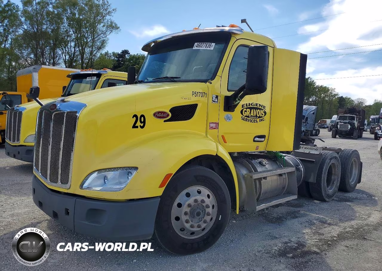 2017 Peterbilt 579 Semi Truck VIN:1XPBDP9X1HD410511 - 2