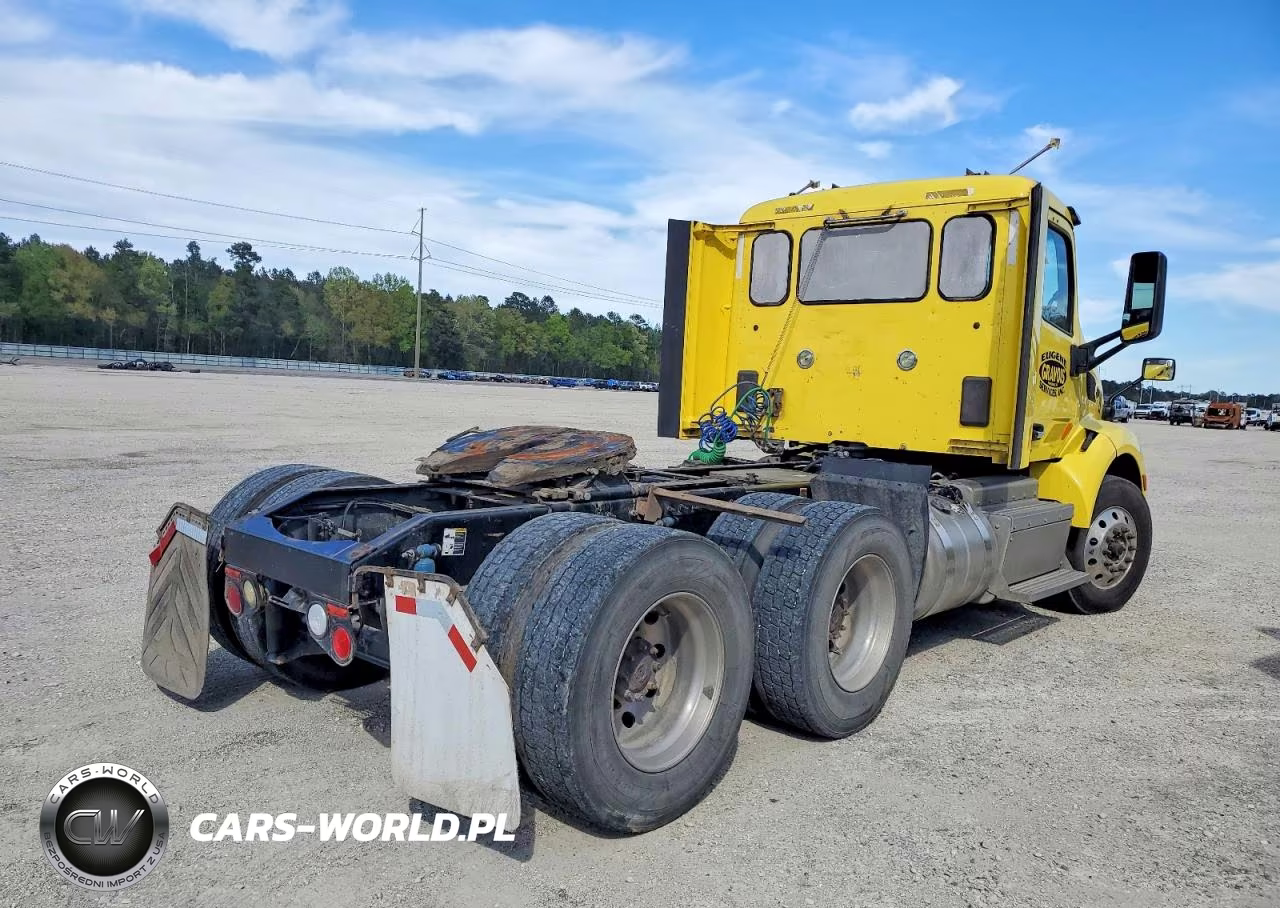 2017 Peterbilt 579 Semi Truck VIN:1XPBDP9X1HD410511 - 4