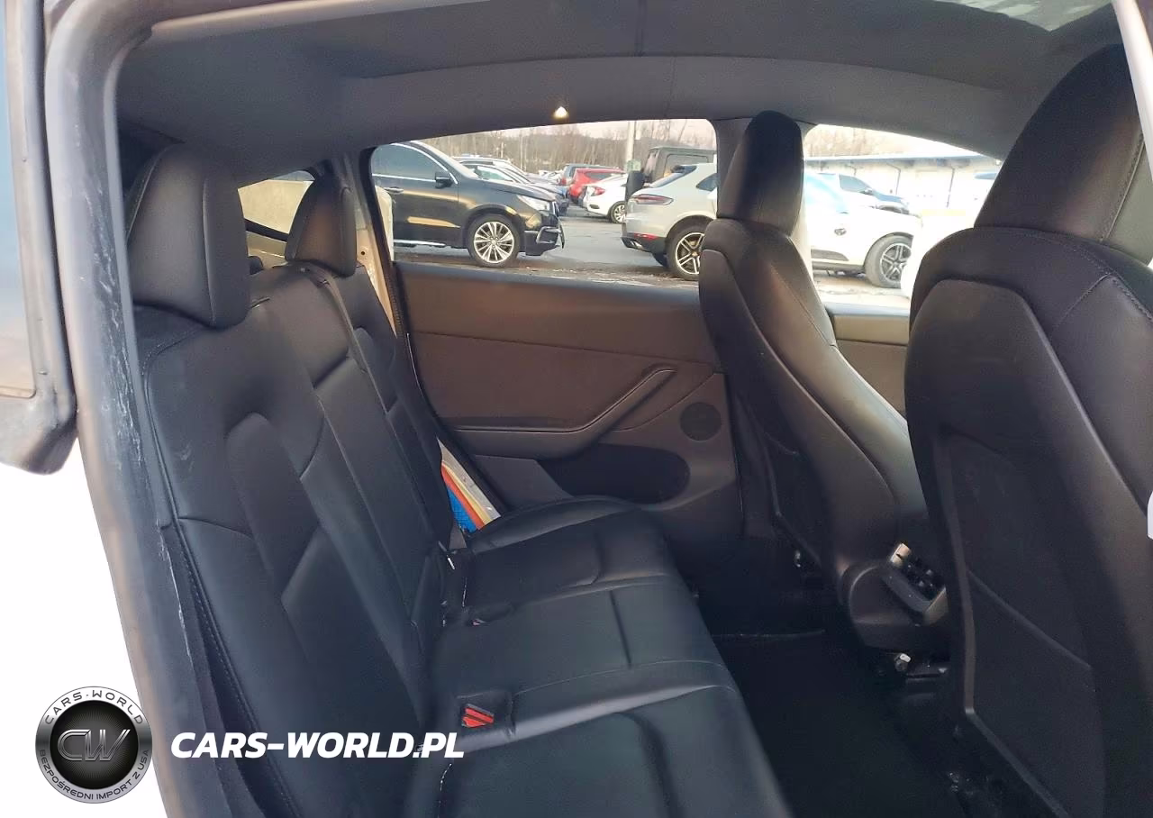 2023 Tesla Model Y VIN:7SAYGDEE5PA110998 - 11