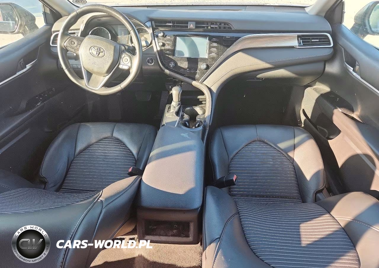 2018 Toyota Camry Se VIN:4T1B11HK5JU079804 - 8