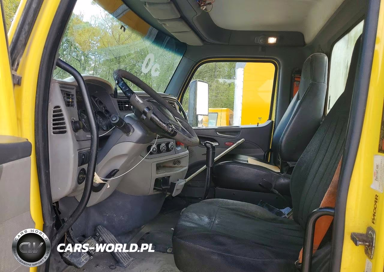 2017 Peterbilt 579 Semi Truck VIN:1XPBDP9X2HD410596 - 5
