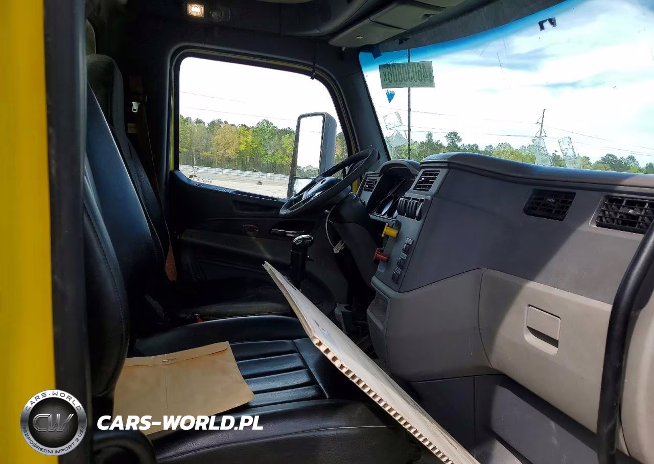 2017 Peterbilt 579 Semi Truck VIN:1XPBDP9X2HD410596 - 6