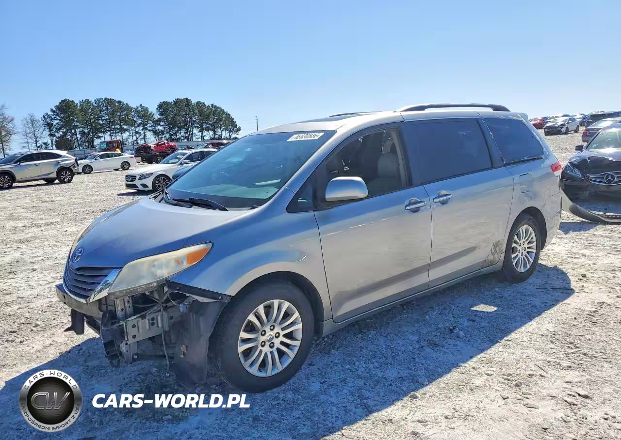 2011 Toyota Sienna Xle 8-Passenger