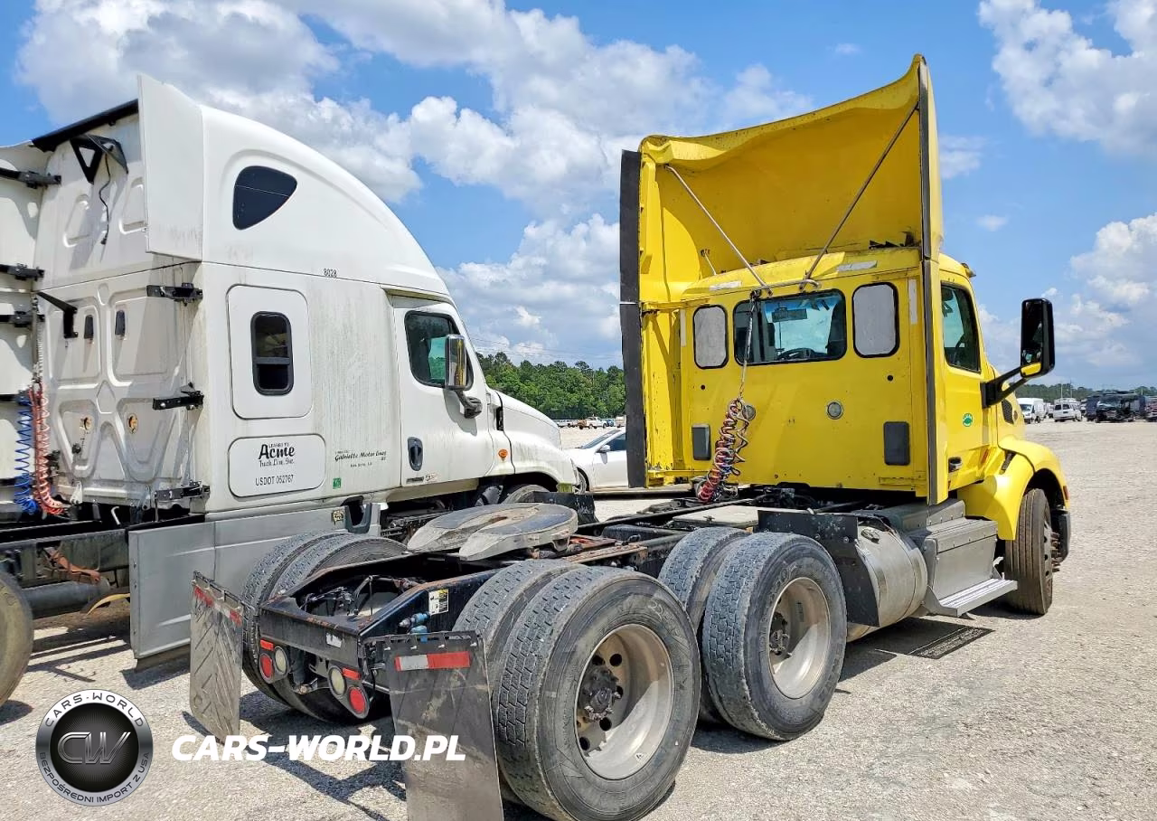 2017 Peterbilt 579 Semi Truck VIN:1XPBDP9X1HD410699 - 4