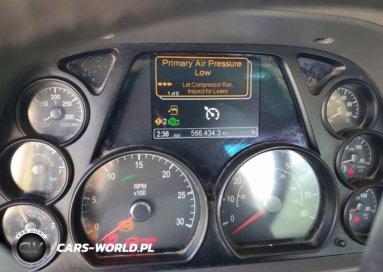 2017 Peterbilt 579 Semi Truck VIN:1XPBDP9X1HD410699 - 8