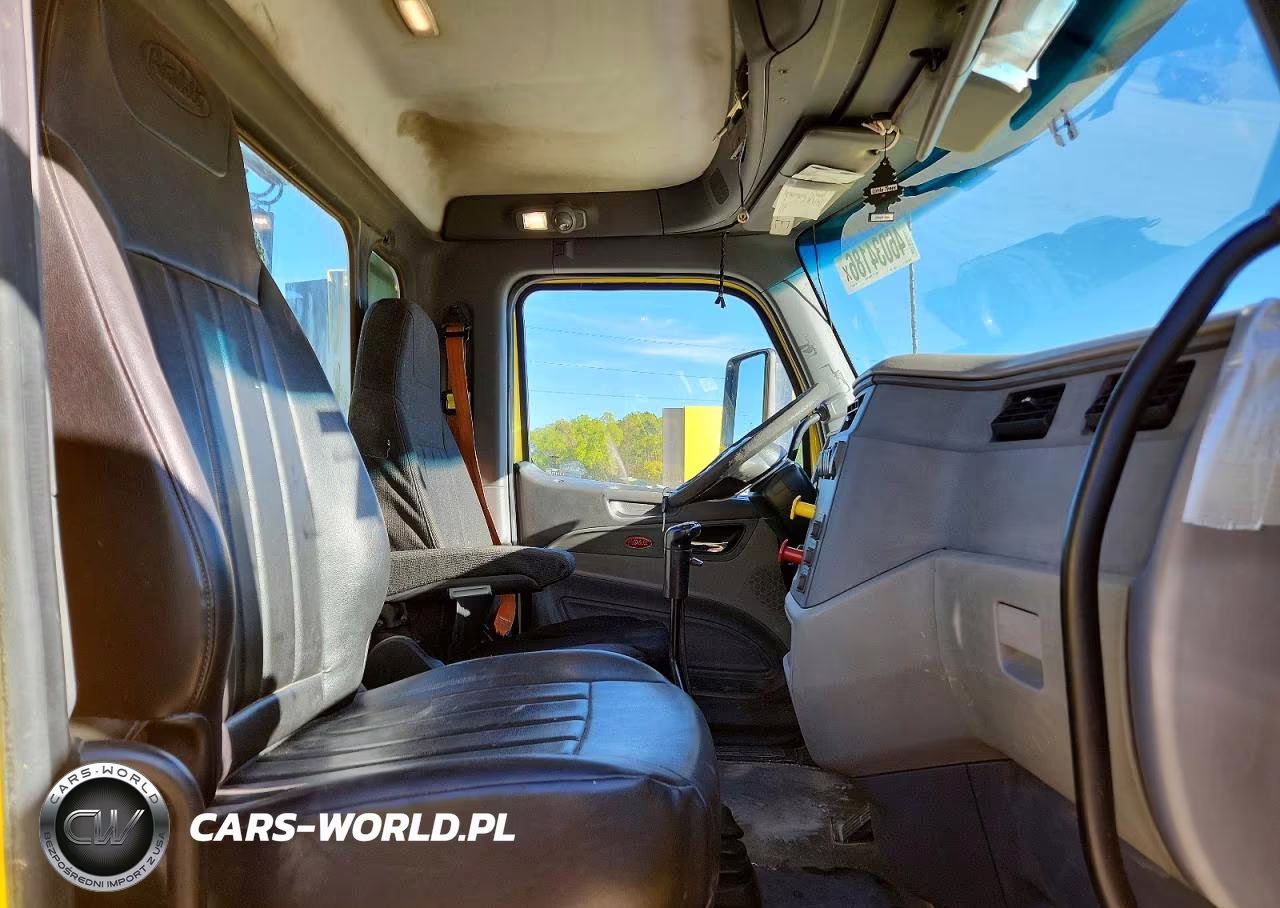 2017 Peterbilt 579 Semi Truck VIN:1XPBDP9X0HD410841 - 5