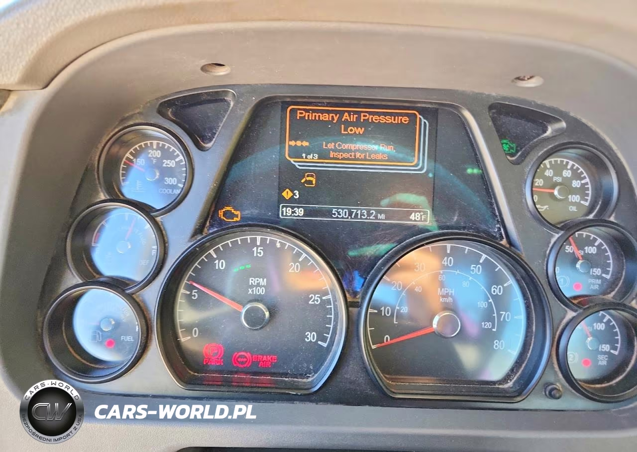 2017 Peterbilt 579 Semi Truck VIN:1XPBDP9X0HD410841 - 8