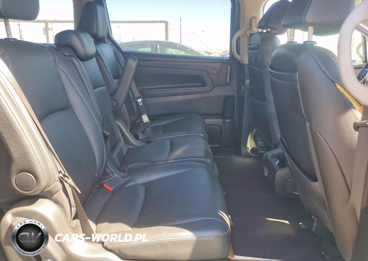 2021 Honda Odyssey Touring VIN:5FNRL6H87MB033919 - 11