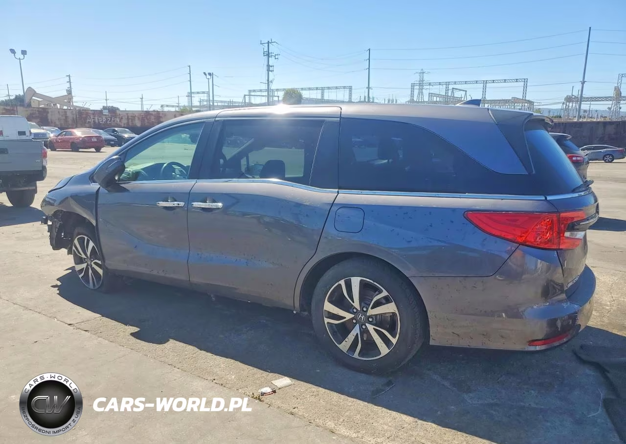 2021 Honda Odyssey Touring VIN:5FNRL6H87MB033919 - 2