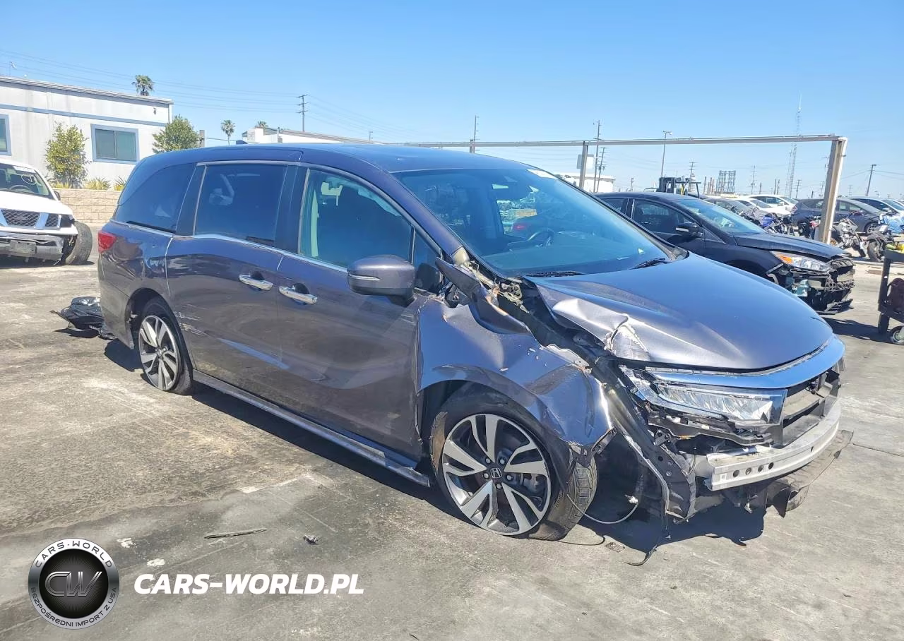2021 Honda Odyssey Touring VIN:5FNRL6H87MB033919 - 4