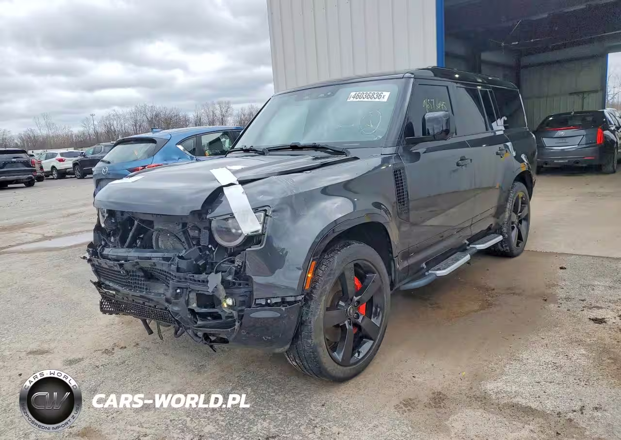 2023 Land Rover Defender 130 X-Dynamic Se